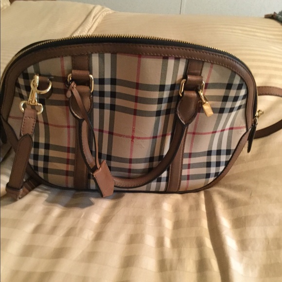 Burberry Purse - Picture 3 of 7